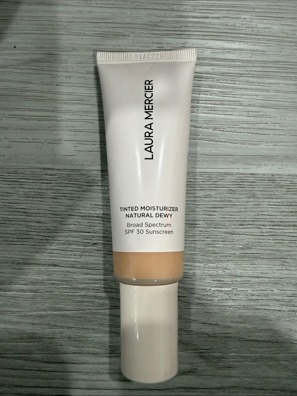 laura mercier Tinted Moisturizer Natural Dewy - 2N Maple USED ONCE